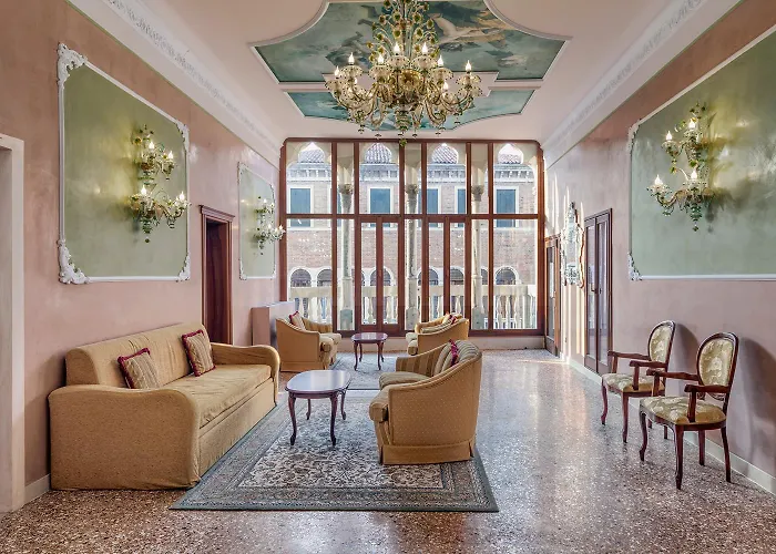 Hotel Pausania Venezia